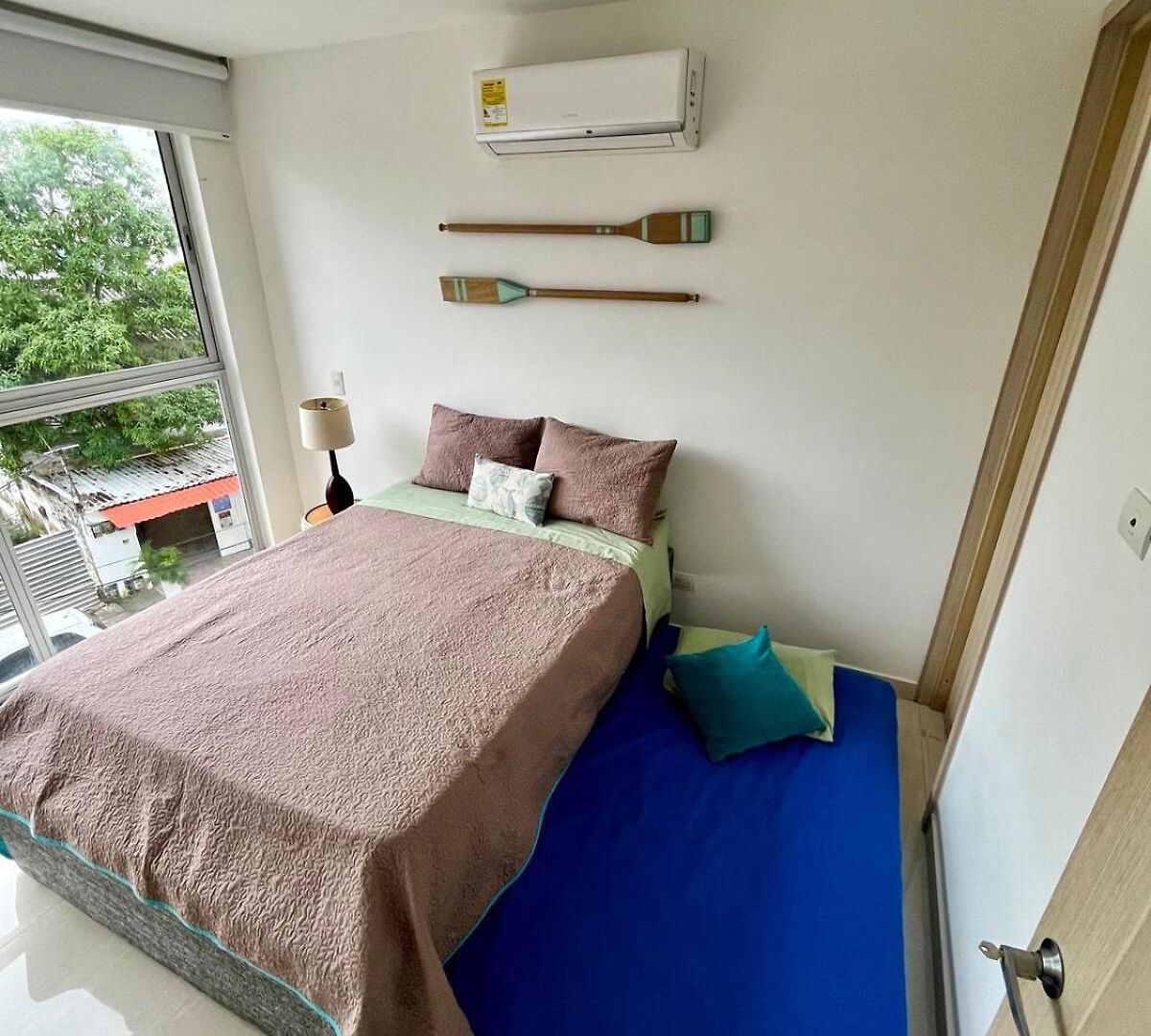 En Cerca Del Mar Y El Aeropuerto Apartamento