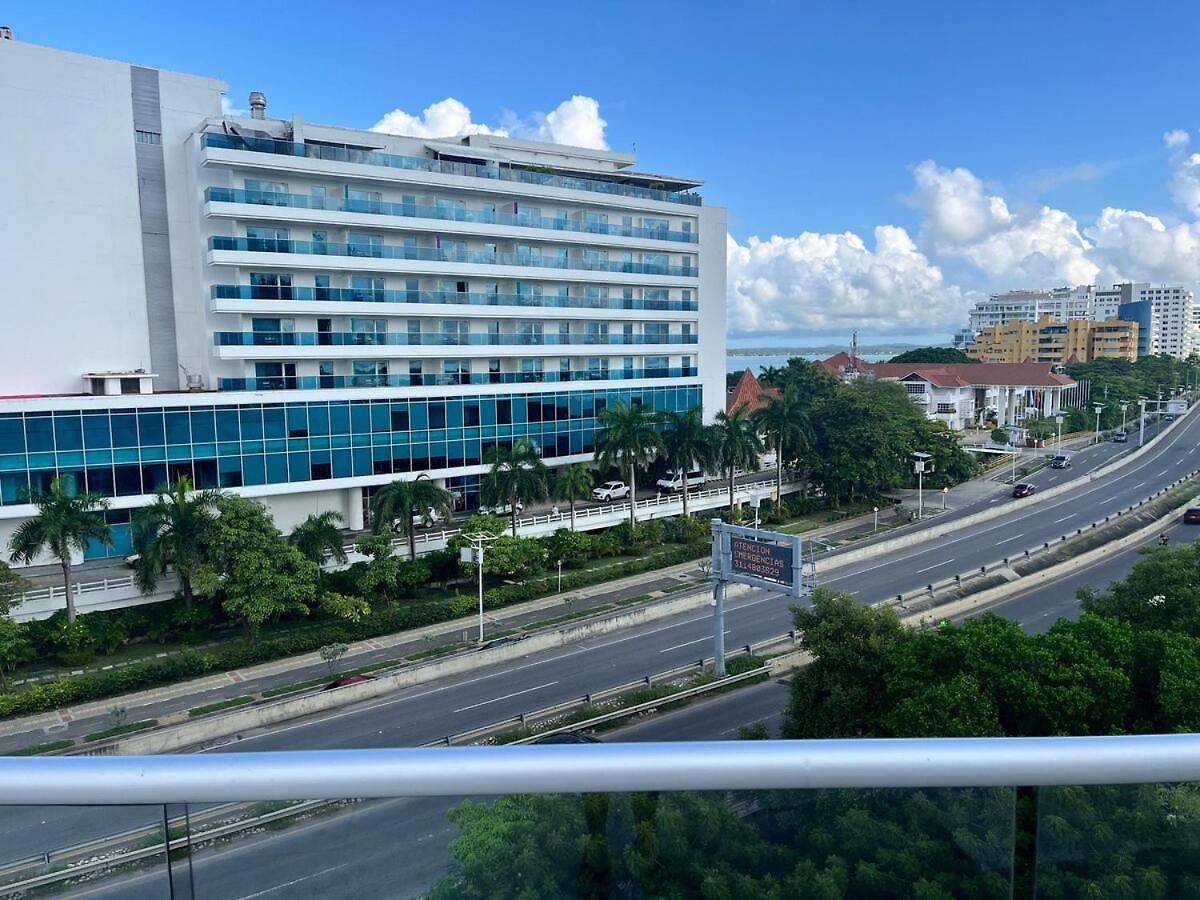 En Cerca Del Mar Y El Aeropuerto Apartamento *
